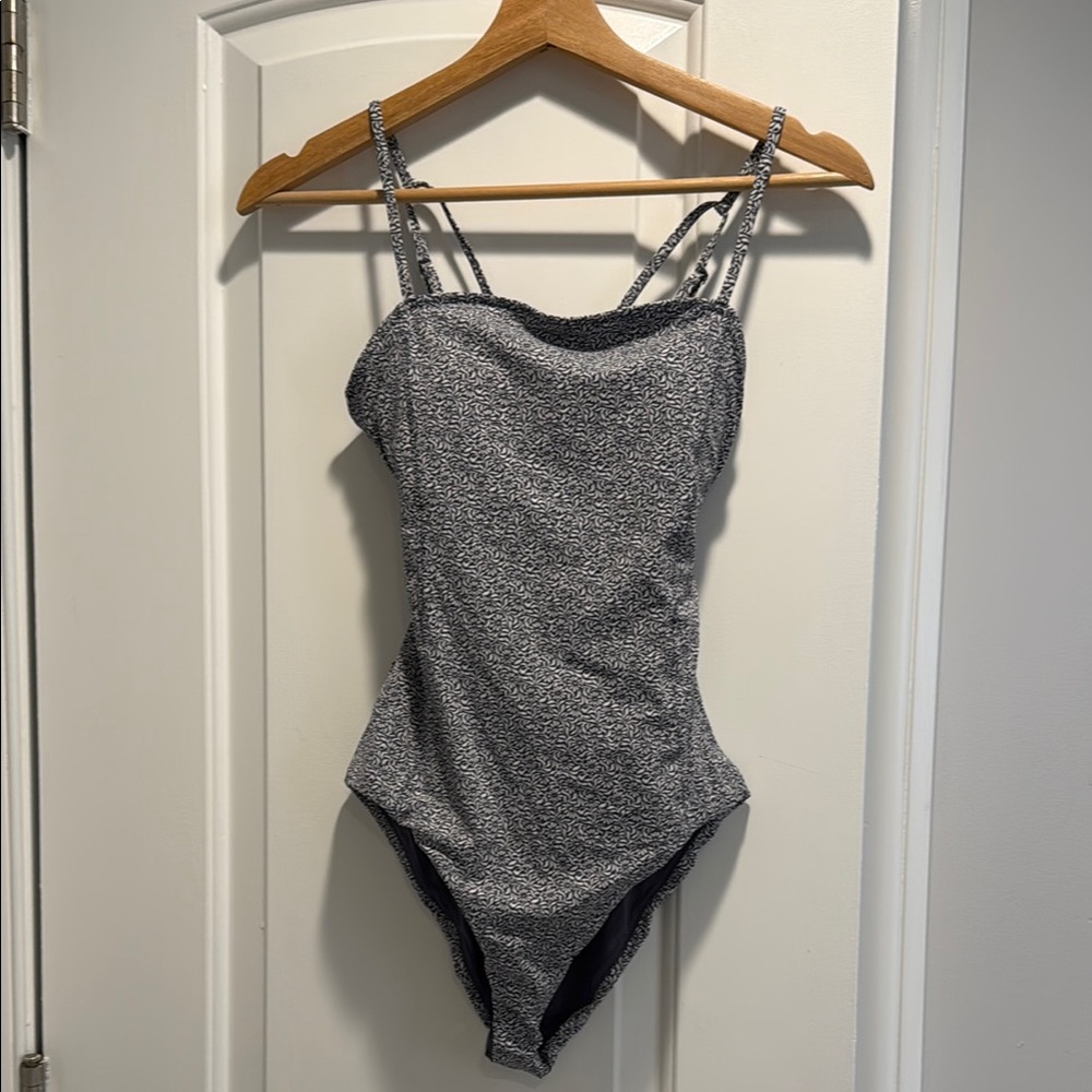 Vuori Women’s One Piece Swimsuit - Gray Print Size Small